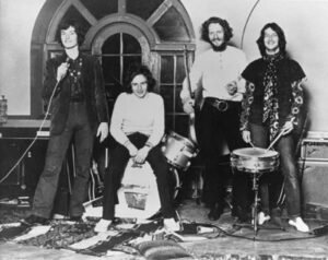 Can’t Find My Way Home by Blind Faith