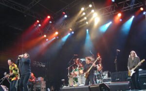 Hold The Line by Toto